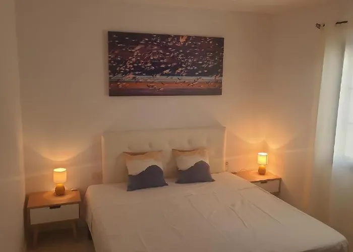 Sunny In The Center Near The Apartmán