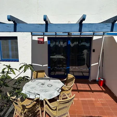 Sunny In The Center Near The 科斯塔卡莱塔